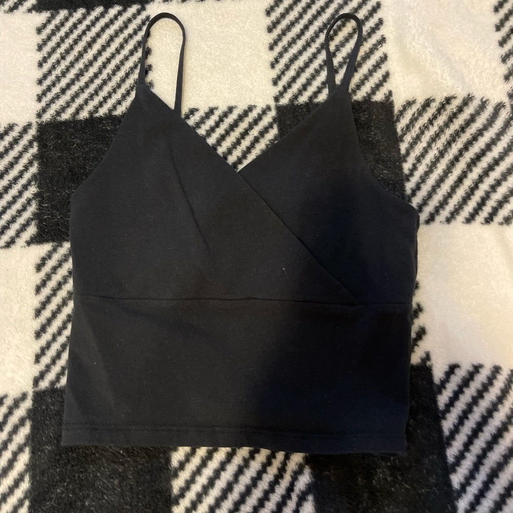 Holister black crop tank